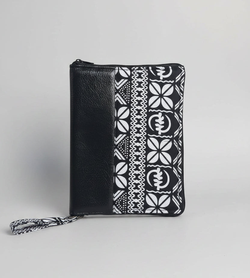 Funda Tablet Protectora de Piel y Tejido Tradicional