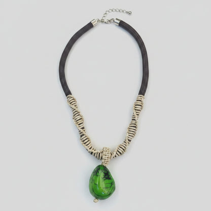 Collar Kwaleon - Gota Verde Esmeralda