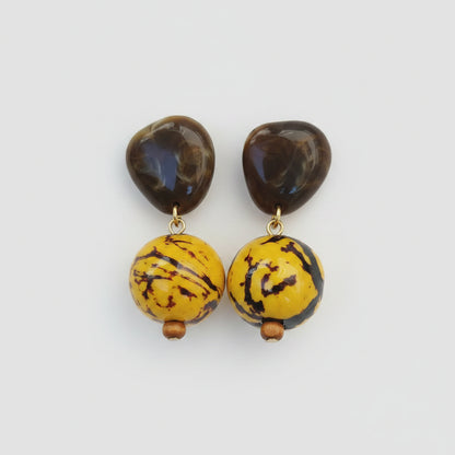 Pendientes Kwaleon · Tagua Amarilla
