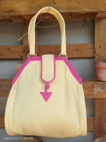 Tote Bag Africana S – Plástico Reciclado Tejido a Mano (Crema/Rosa)