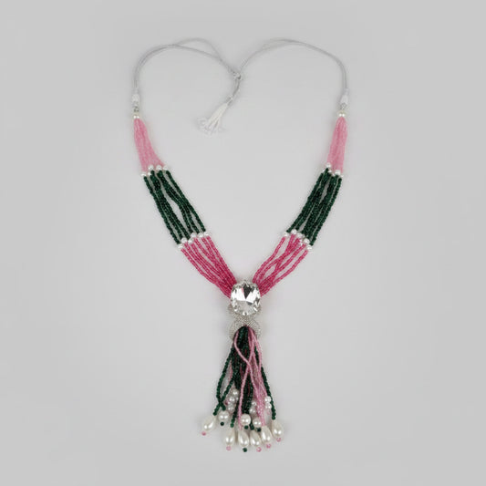 Collar Étnico Multihilo con Cristal y Borla – Hecho a Mano