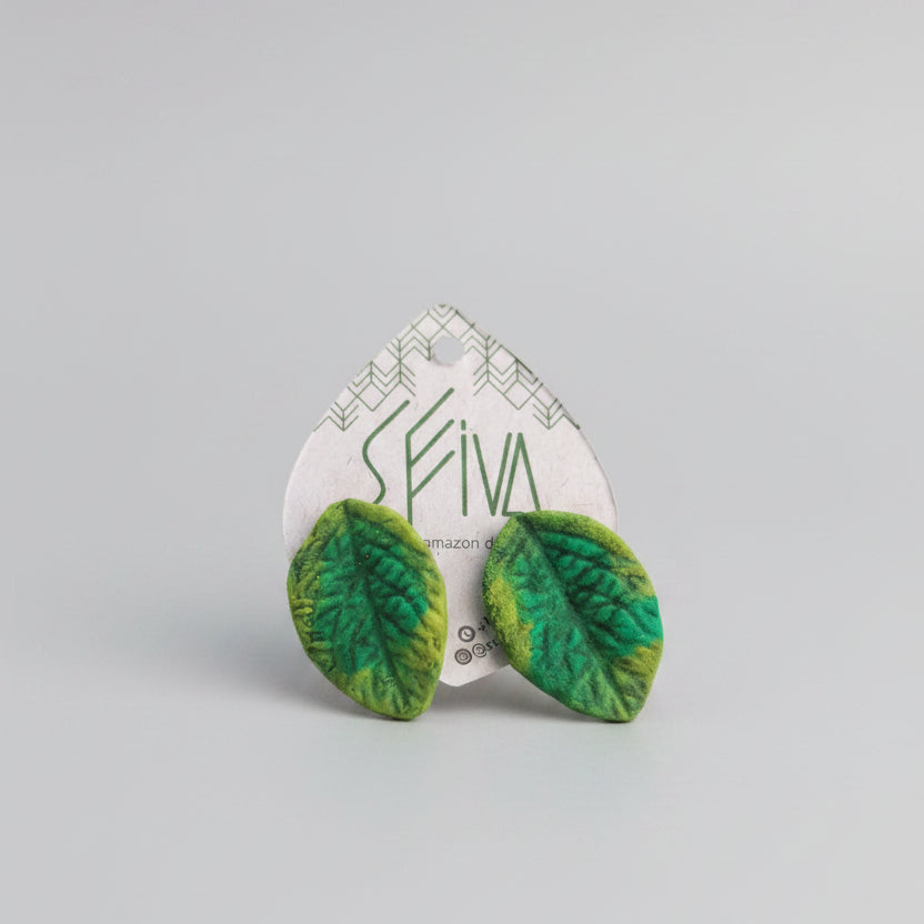 Pendientes de Caucho Kwaleon · Hoja Verde Arcilla