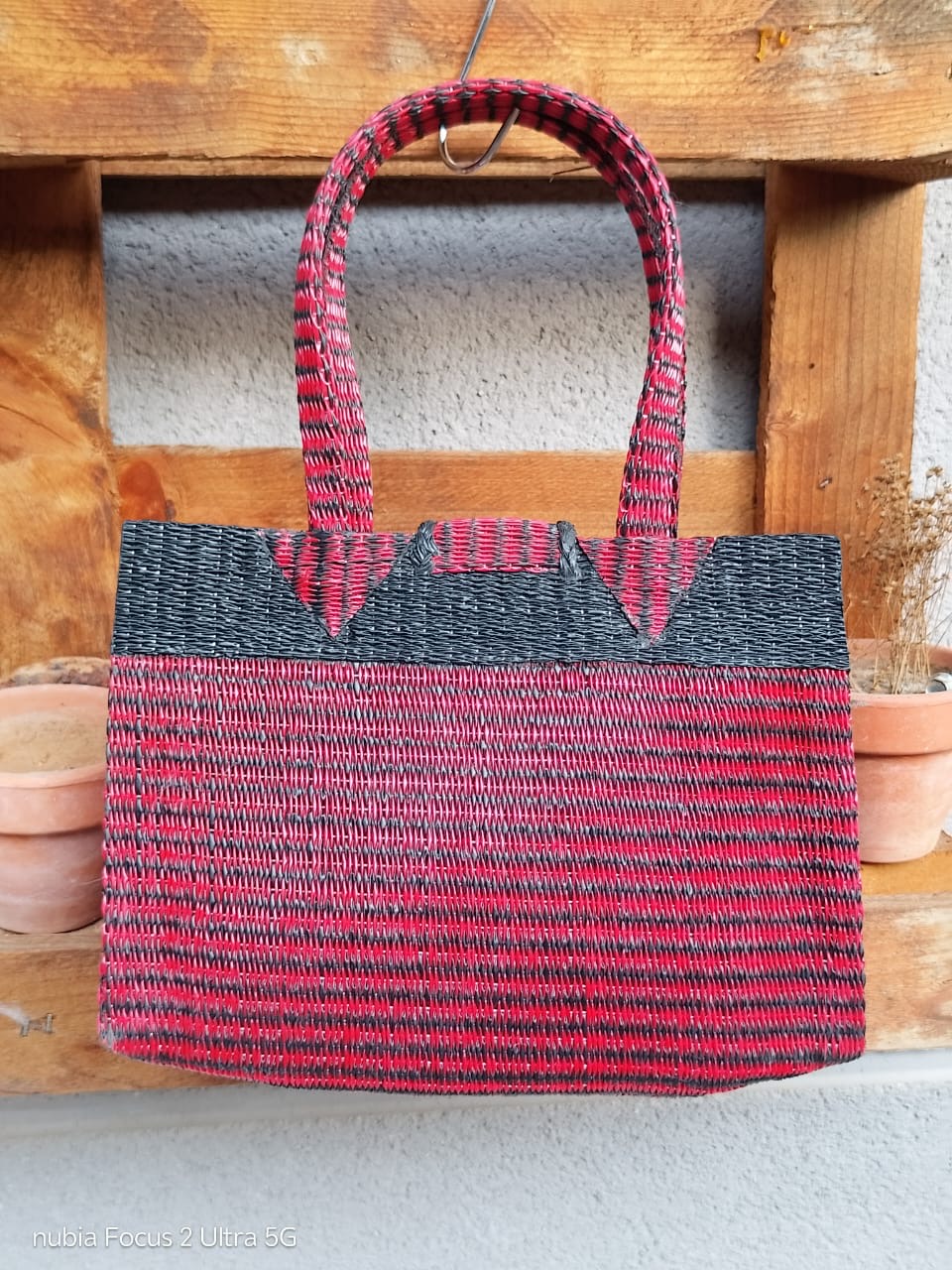 Bolso Mediano plástico reciclado (Rojo/Negro)