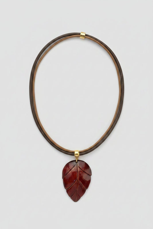Collar de Concha de Ostra Kwaleon · Hoja Granate - KWALEON