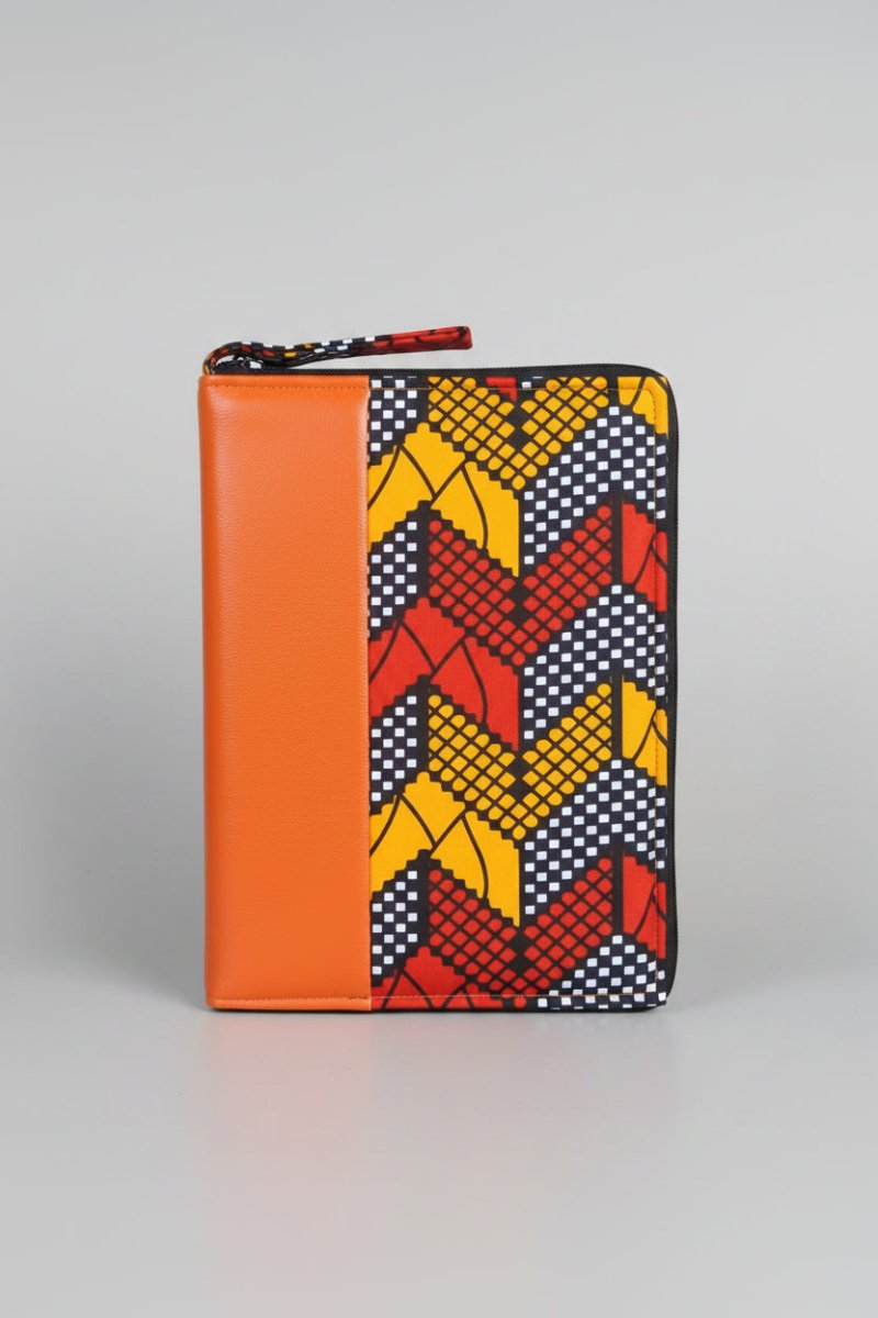 Funda Tablet de Piel y Tela Africana – Hecha a Mano en Senegal - KWALEON