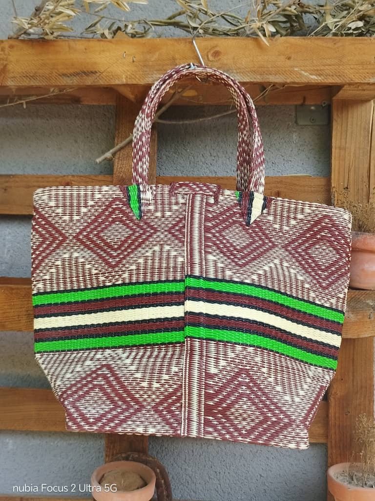 Tote Bag Africana XL – Plástico Reciclado Tejido a Mano (Trival) - KWALEON